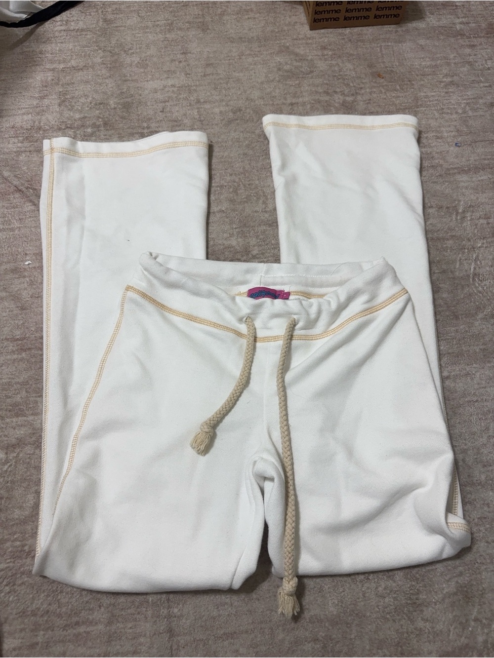 Edikted Alexia low rise sweatpants size small - Picture 2 of 3